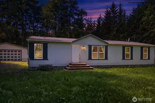 11843 Blue Glacier Ln SE, Yelm, WA 98597 - Photo 2