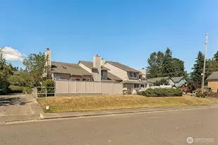 442 E 31st St, Bremerton, WA 98310 - Photo 24