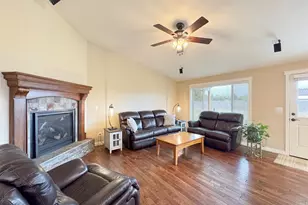 196 Marsh Hawk Ln, Port Angeles, WA 98382 - Photo 4
