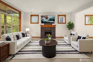 1905 NE 125th St, Seattle, WA 98125 - Photo 4