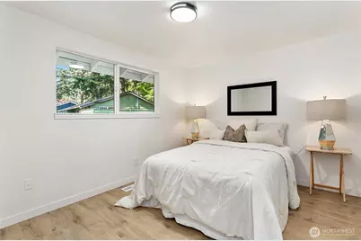 6046 NE 204th Street, Kenmore, WA 98028 - Photo 10