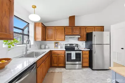 3519 NE 95th Street, Seattle, WA 98115 - Photo 2
