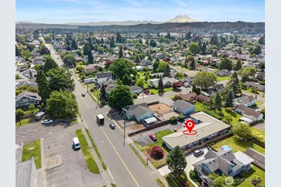 1010 W Pioneer, Puyallup, WA 98371 - Photo 1