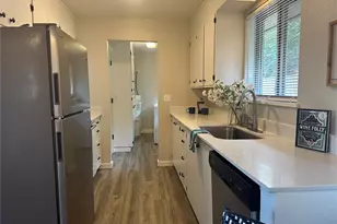 1010 W Pioneer, Puyallup, WA 98371 - Photo 12
