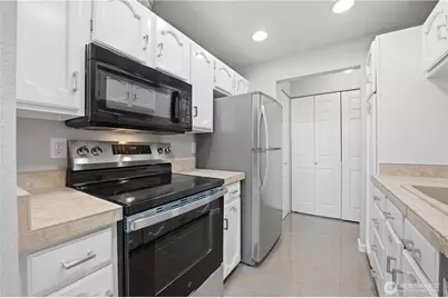 4189 W Lake Sammamish Parkway SE #B309, Bellevue, WA 98008 - Photo 18