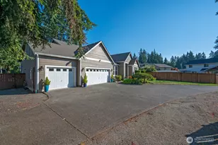 6025 195th Ave E, Bonney Lake, WA 98391 - Photo 34