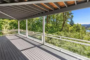 9210 Parkwood Ridge Rd, Mercer Island, WA 98040 - Photo 34