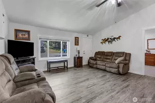 16302 118th Ave Ct E, Puyallup, WA 98374 - Photo 4