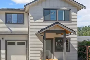 313 SE Andrews St, Issaquah, WA 98027 - Photo 1
