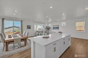 4912 88th Dr NE, Marysville, WA 98270 - Photo 12