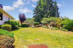 1754 N Narrows Dr, Tacoma, WA 98406 - Photo 32