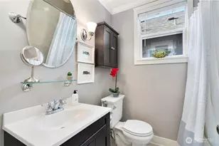 3936 Woodland Park Ave N, Seattle, WA 98103 - Photo 12