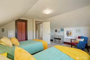 3936 Woodland Park Ave N, Seattle, WA 98103 - Photo 16
