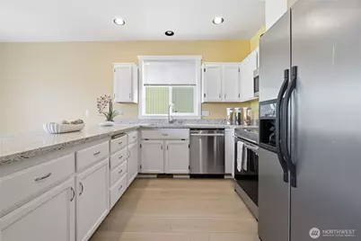 13009 12th Avenue E, Tacoma, WA 98445 - Photo 10
