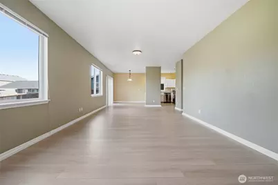 13009 12th Avenue E, Tacoma, WA 98445 - Photo 6