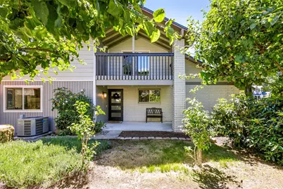 105 Lila Street, Steilacoom, WA 98388 - Photo 2