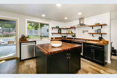 105 Lila Street, Steilacoom, WA 98388 - Photo 12