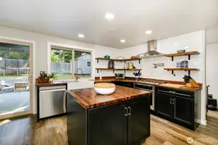 105 Lila St, Steilacoom, WA 98388 - Photo 12