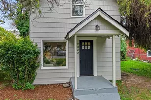 2322 S Ash St, Tacoma, WA 98405 - Photo 2