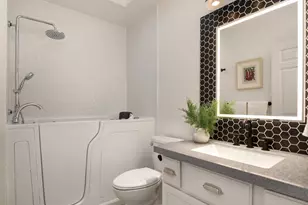 5625 35th Ave SW, Seattle, WA 98126 - Photo 18