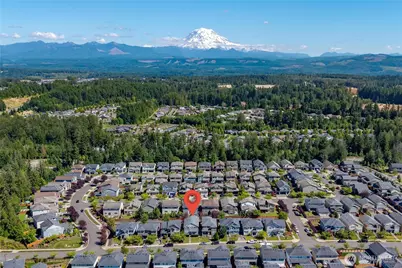 18428 Village Parkway E, Bonney Lake, WA 98391 - Photo 32