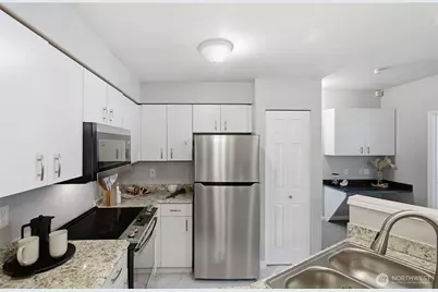 15300 112th Ave NE #B104, Bothell, WA 98011 - Photo 6