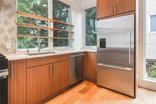 612 N 45th St, Seattle, WA 98103 - Photo 20