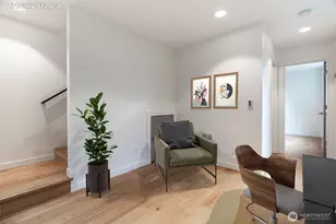 612 N 45th St, Seattle, WA 98103 - Photo 6