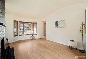 1923 233rd Pl SE, Bothell, WA 98021 - Photo 4
