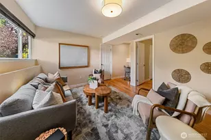 10704 126th Ave NE, Kirkland, WA 98033 - Photo 18