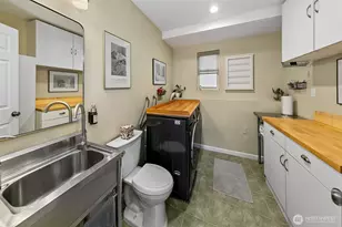 10704 126th Ave NE, Kirkland, WA 98033 - Photo 20