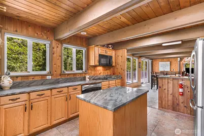 1418 E Blackburn Road, Mount Vernon, WA 98274 - Photo 16