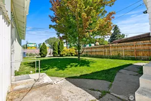 604 N Pacific St, Ellensburg, WA 98926 - Photo 2