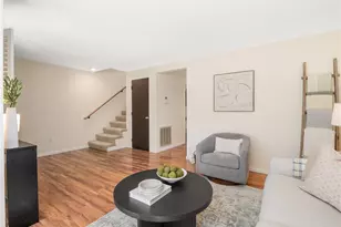 4170 244th Pl SE, Sammamish, WA 98029 - Photo 8