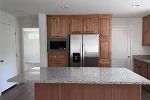 1561 E Trails End Dr, Belfair, WA 98528 - Photo 12