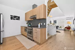 339 16th Ave E, Seattle, WA 98112 - Photo 16