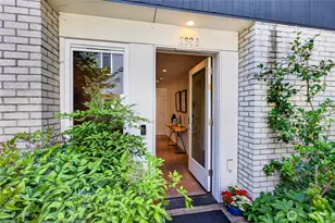 339 16th Ave E, Seattle, WA 98112 - Photo 4