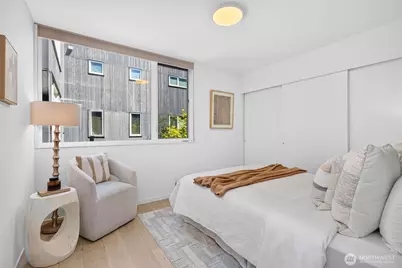 339 16th Avenue E #B, Seattle, WA 98112 - Photo 12