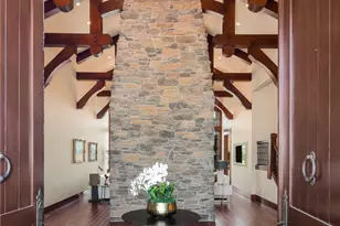 36207 SE Saint Andrews Ln, Snoqualmie, WA 98065 - Photo 2