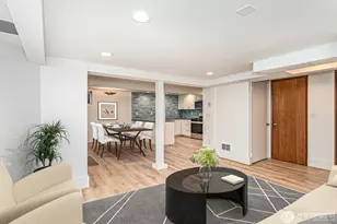 5523 Woodlawn Ave N, Seattle, WA 98103 - Photo 2