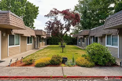 9811 Whitman Avenue SW #17, Lakewood, WA 98499 - Photo 2