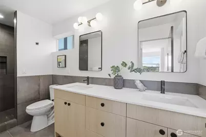 4517 35th Avenue S #A, Seattle, WA 98118 - Photo 16