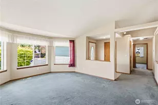 912 Edinburgh Ct, Kelso, WA 98626 - Photo 6