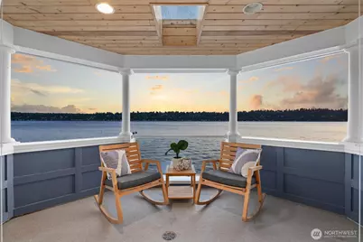 13133 Holmes Point Drive NE, Kirkland, WA 98034 - Photo 16