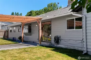 1225 SW Barrington Dr, Oak Harbor, WA 98277 - Photo 36
