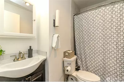 12524 Bingham Avenue E, Tacoma, WA 98446 - Photo 24
