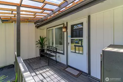 12524 Bingham Avenue E, Tacoma, WA 98446 - Photo 4