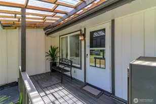 12524 Bingham Ave E, Tacoma, WA 98446 - Photo 4