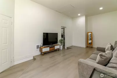 12524 Bingham Avenue E, Tacoma, WA 98446 - Photo 20
