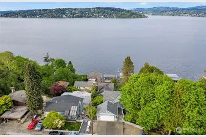 9844 Arrowsmith Avenue S, Seattle, WA 98118 - Photo 4